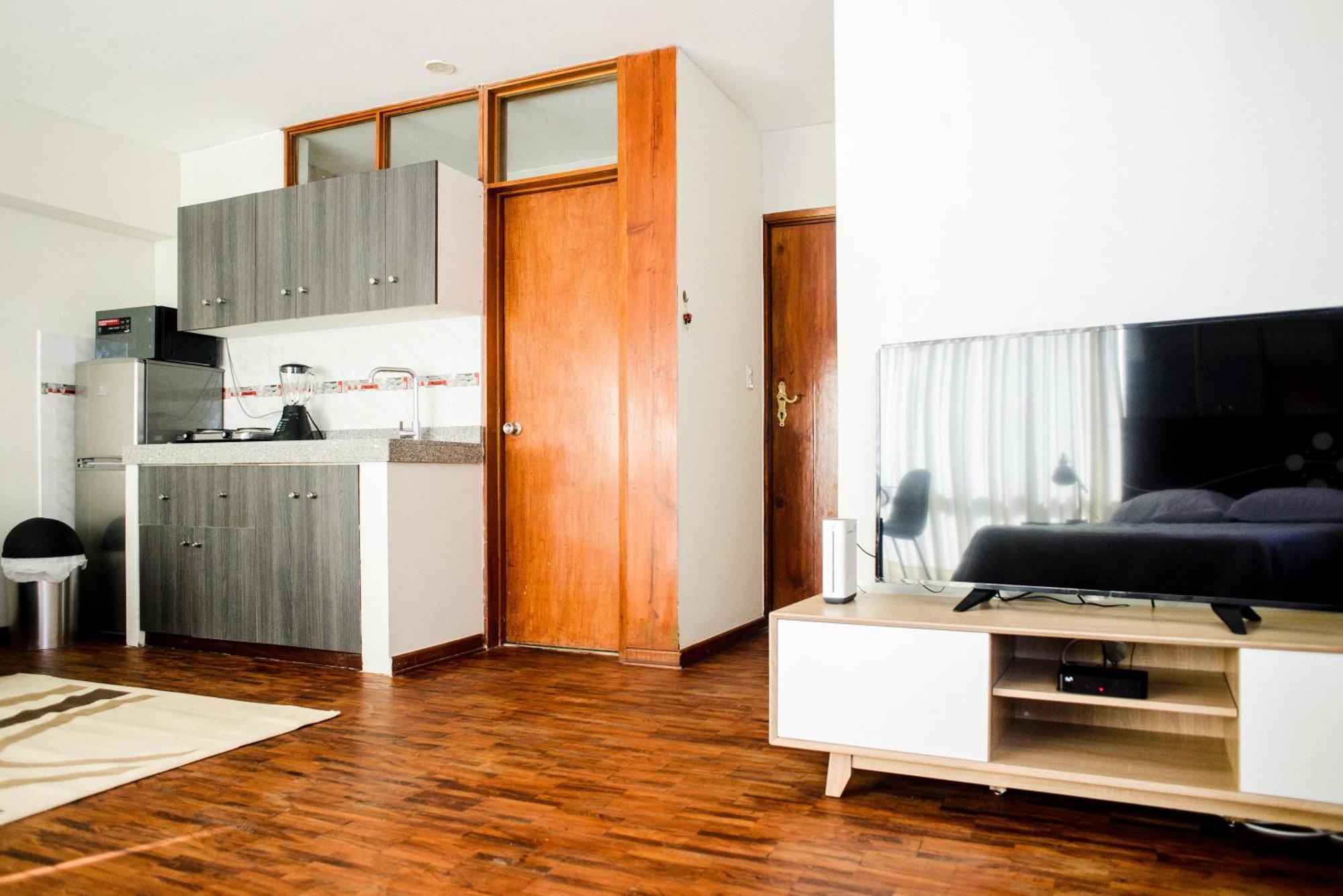 Chateau Studios By Vibrant Lima Kültér fotó